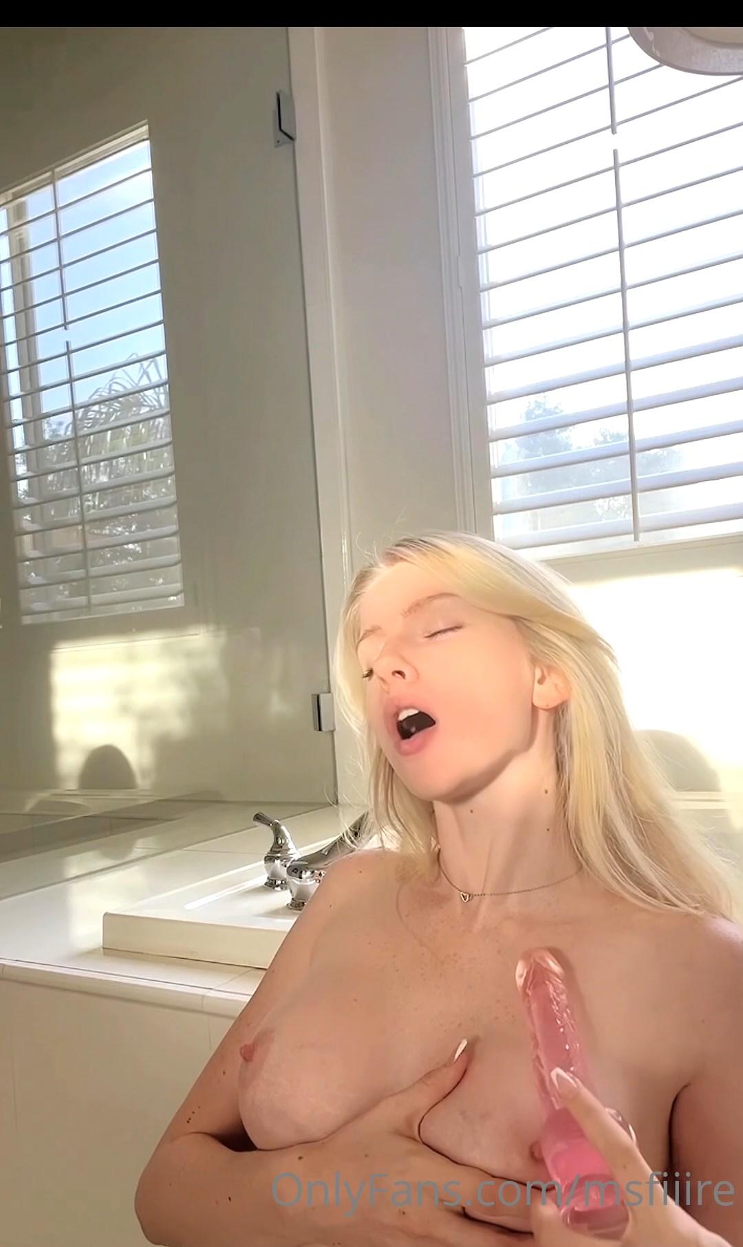 Msfiiire Nude Dildo Blowjob Masturbation Onlyfans Video Leaked Lewd