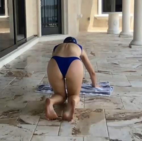 Amanda Cerny Bikini Booty Workout Livestream Leaked Lewd Influencers