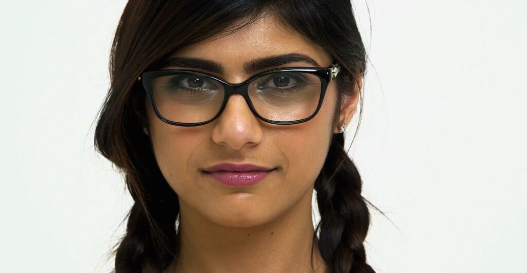 Mia Khalifa Underwear Anatomy Hot Body Video Leaked Lewd Influencers 