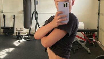 STPeach After Workout Strip Fansly Photos Leaked