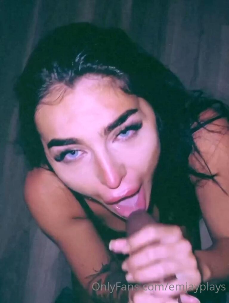 Emily Rinaudo Nude Bbc Cumshot Facial Onlyfans Video Leaked Lewd Influencers